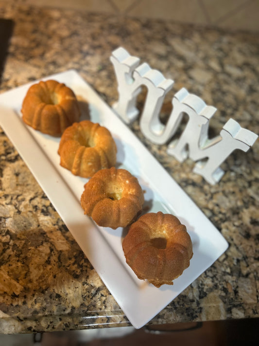 HOLIDAY MINI POUNDCAKES